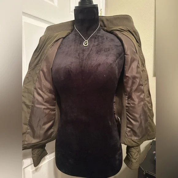 Love Tree Quilted Khaki Puffer Jacket - Picture 11 of 15